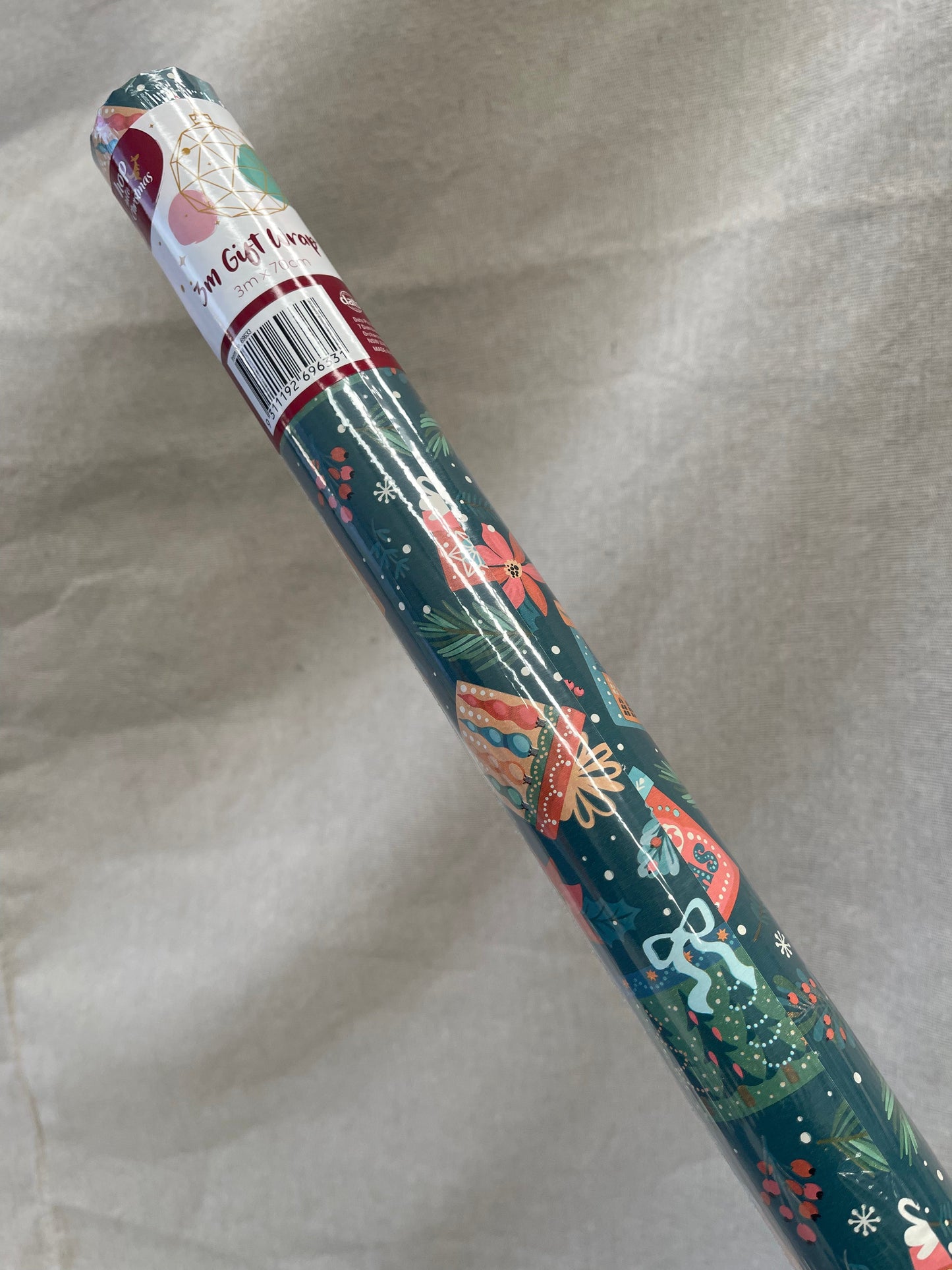 HOP INTO CHRISTMAS Festive Gift Wrapping Paper Roll 3Mx70cm - 6 Designs