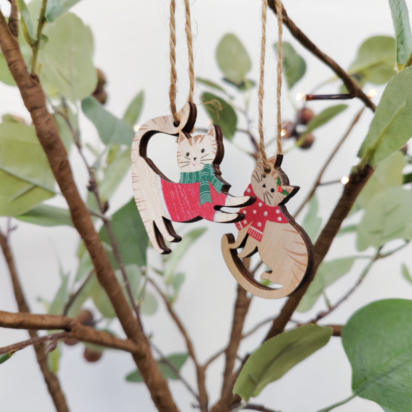 Christmas Wood Cat Hanging Decoration Gift Box Off White Beige