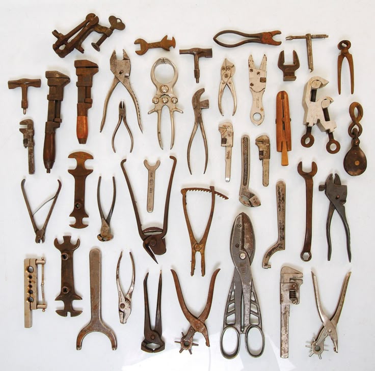 Red Fox & Co. I Tools and Hardware