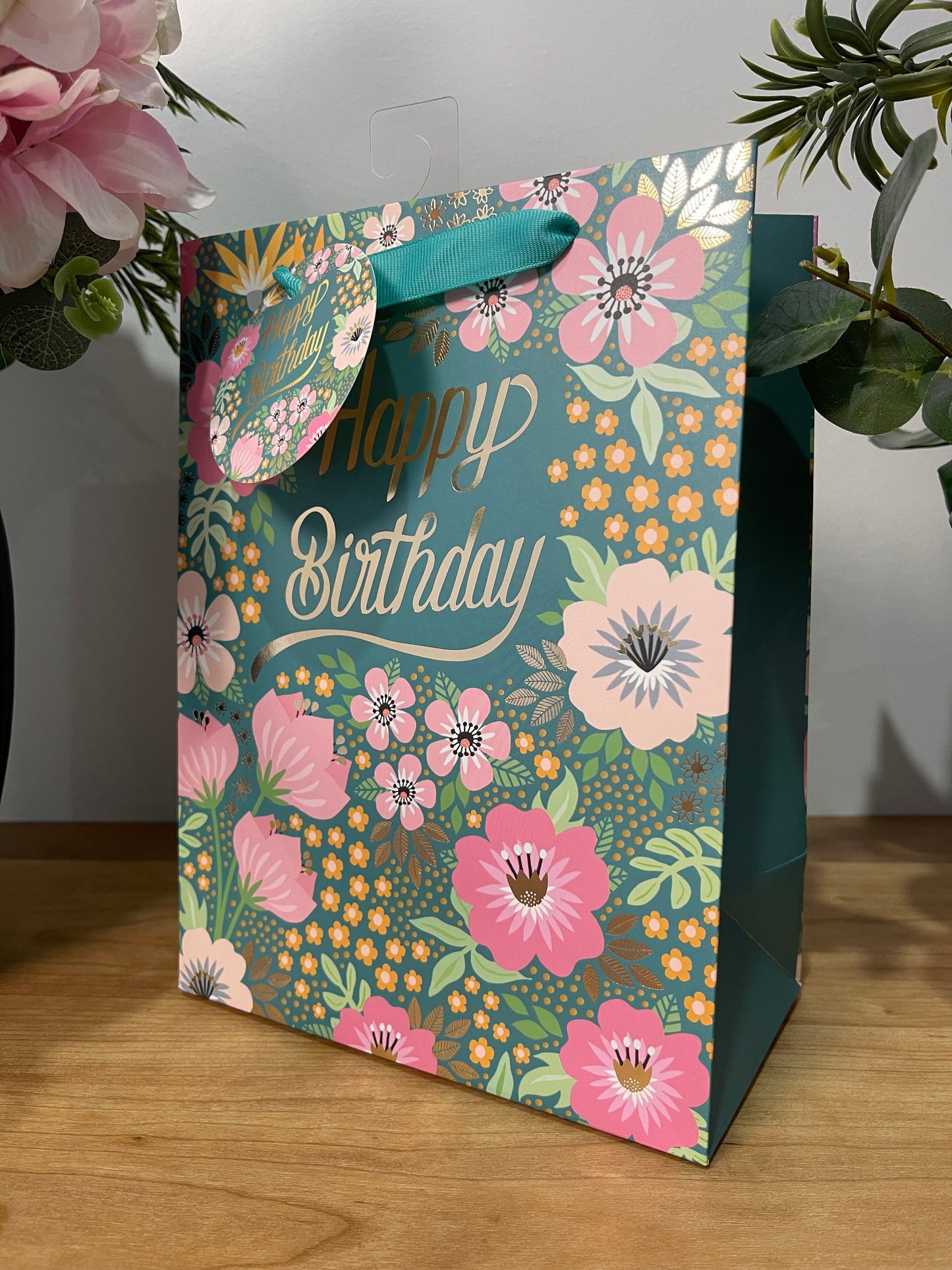 GIFT BAG Happy Birthday Elegant Floral Design with Gift Tag 19x25x11cm